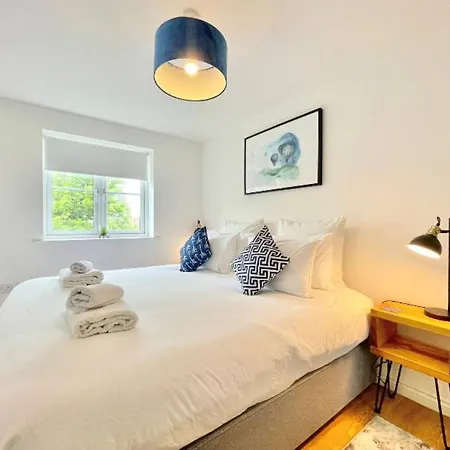 Lovely 2-bedroom Apartment. Free Parking. Appartement *